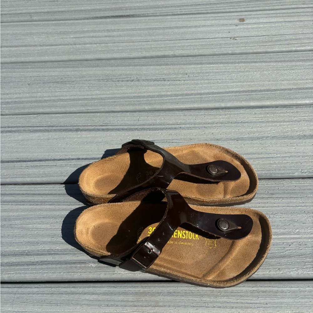 Brown Gizeh Brikenstock